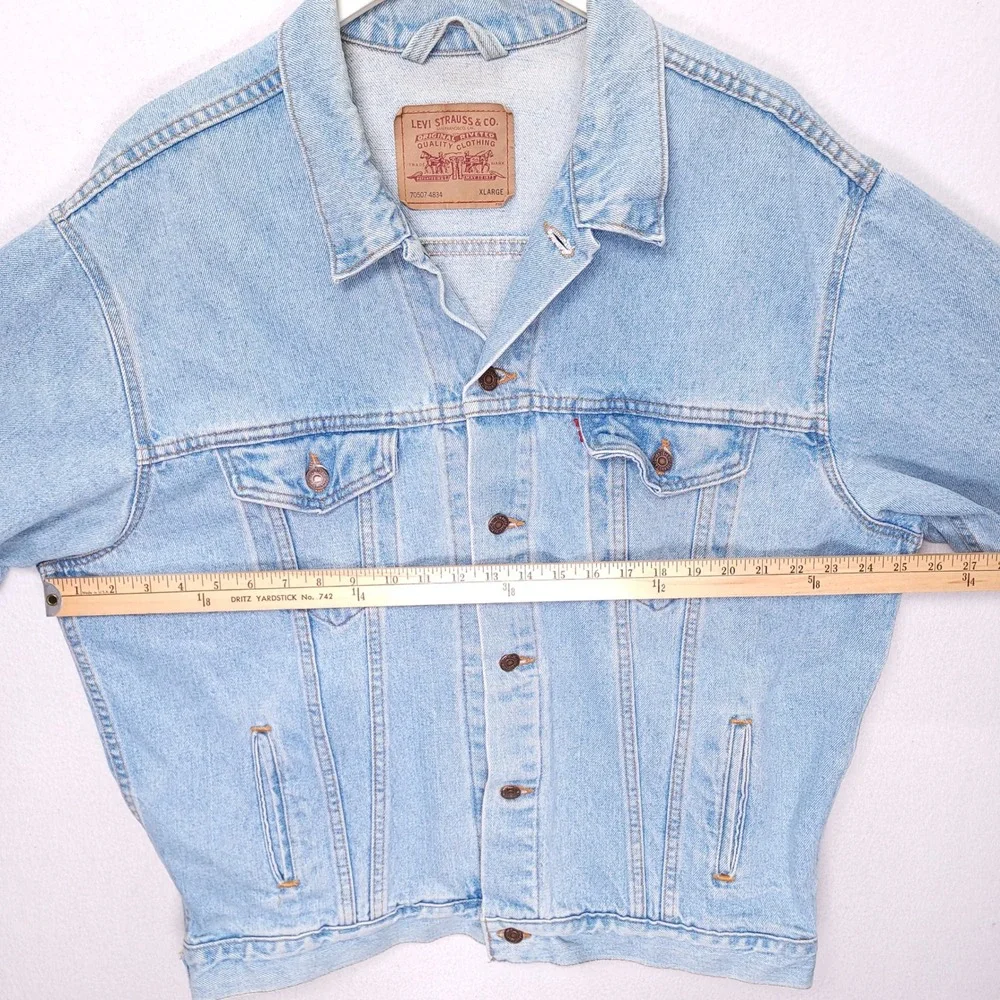 Levis 70507-4834 Denim Trucker Jacket Mens XL Light Wash Made in USA Vintage 90s